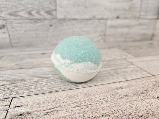 Green Tea & Cucumber Bath Bomb